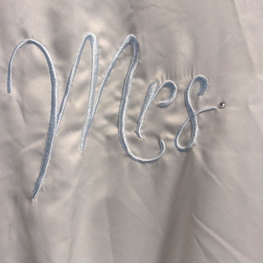 🛍️XXL APT 9 Bridal Mrs. Robe